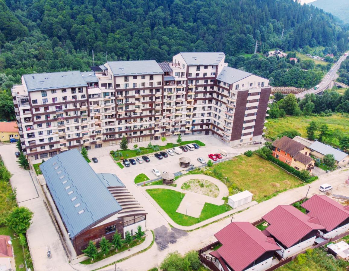 Aris Apartament Hotel Sinaia Zewnętrze zdjęcie