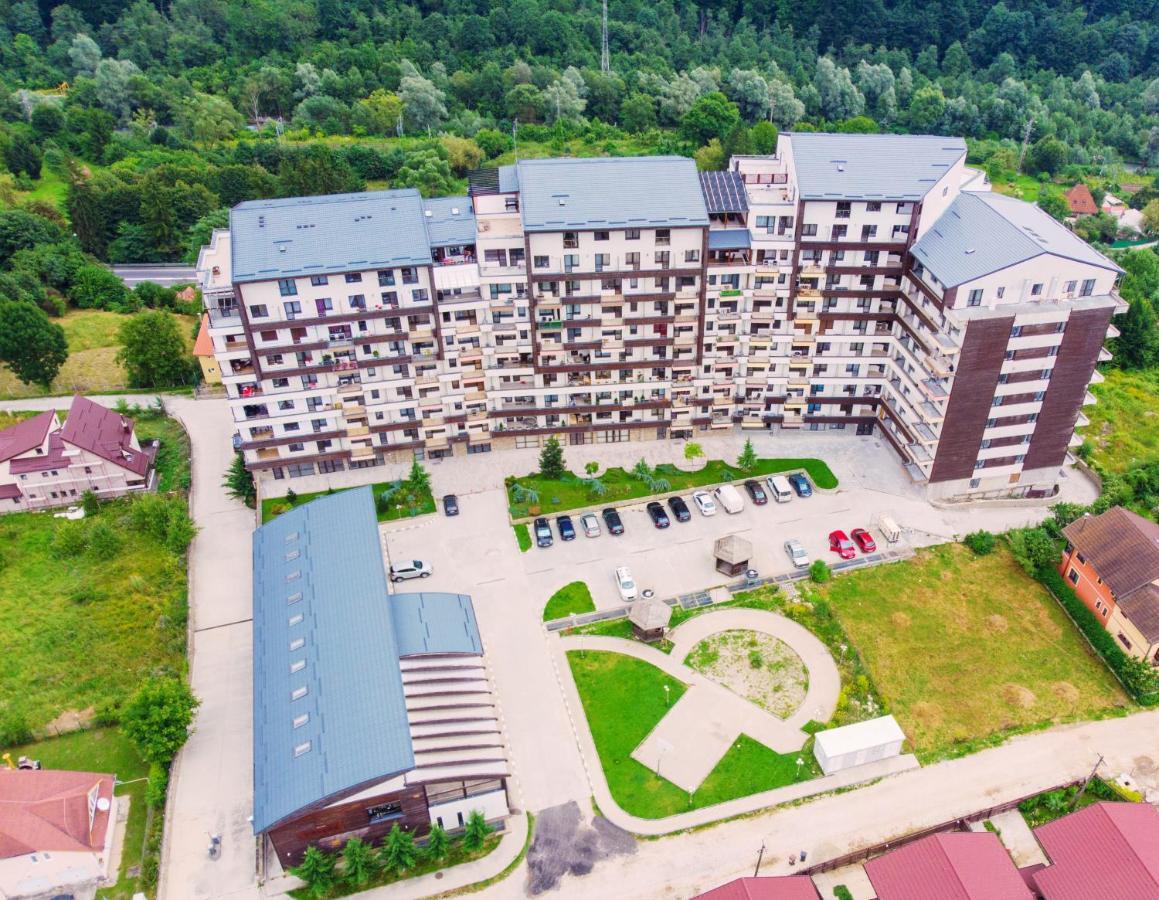 Aris Apartament Hotel Sinaia Zewnętrze zdjęcie